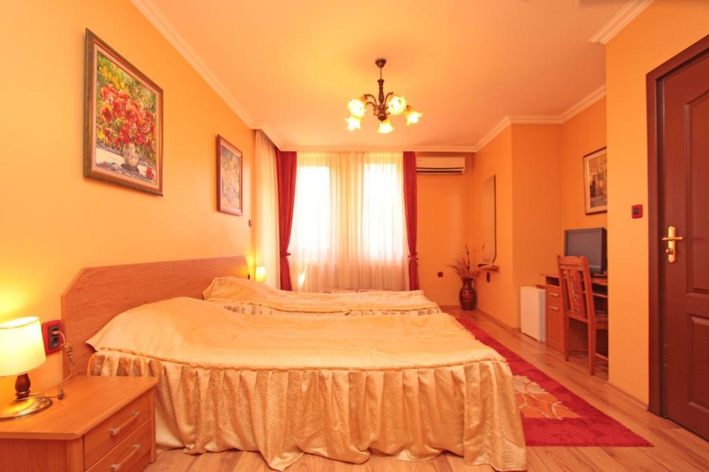Family Hotel Silvestar Veliko Tarnovo Exterior foto