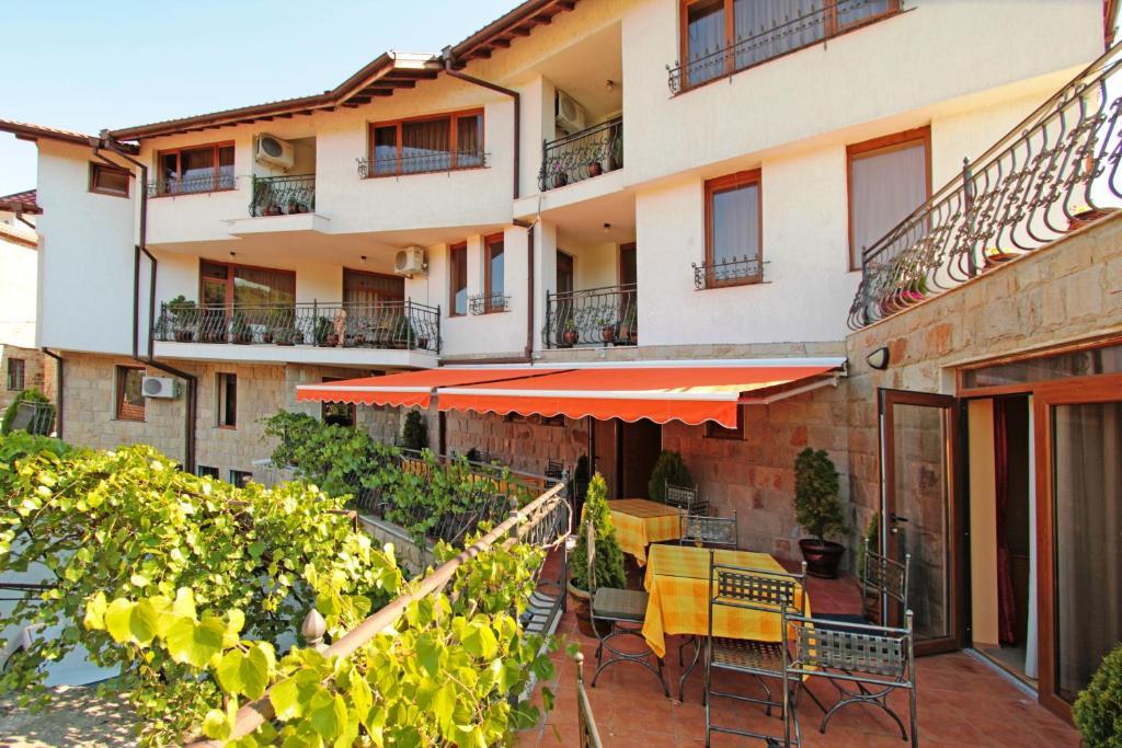 Family Hotel Silvestar Veliko Tarnovo Exterior foto